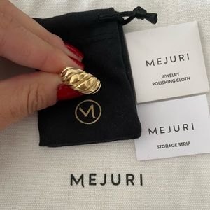 Mejuri Croissant Dome Ring Gold Vermeil EUC